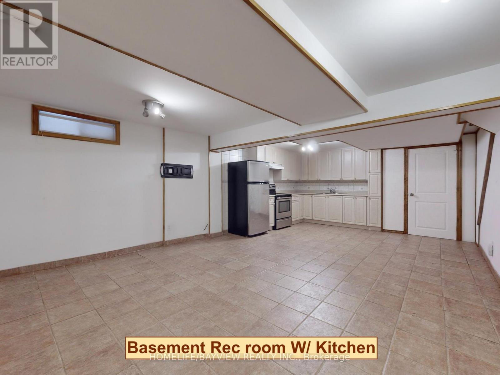 Photo 32 of 123 Kersey Crescent, Richmond Hill ON