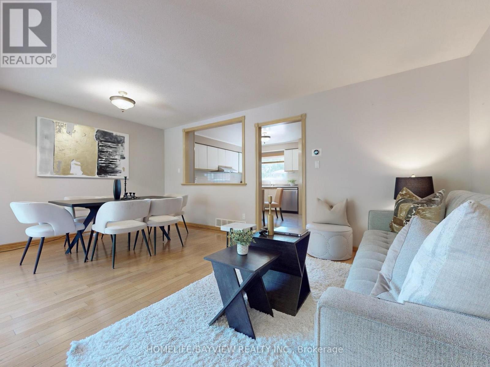 Photo 6 of 123 Kersey Crescent, Richmond Hill ON