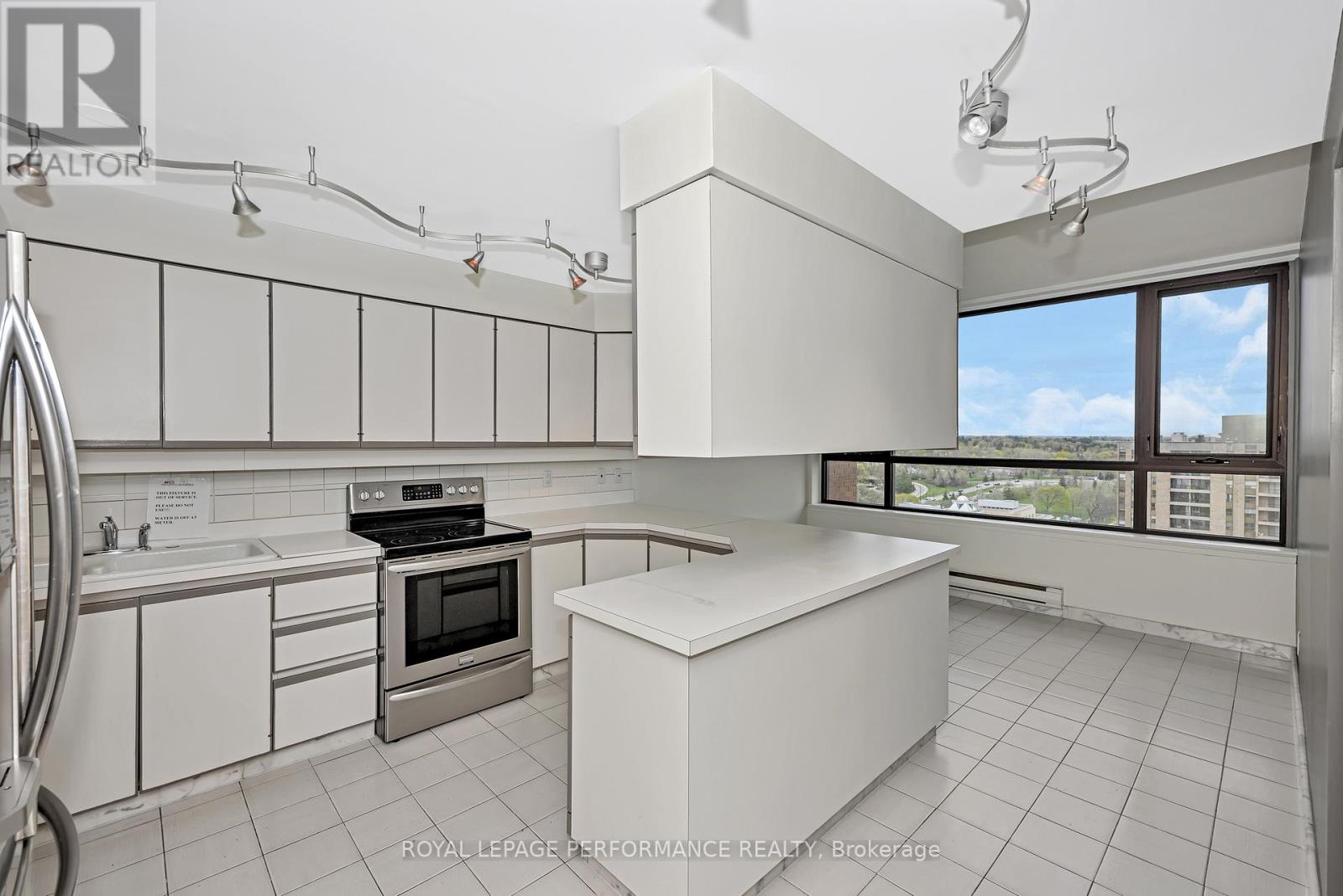 Photo 8 of 1204 40 Boteler Street, Ottawa ON