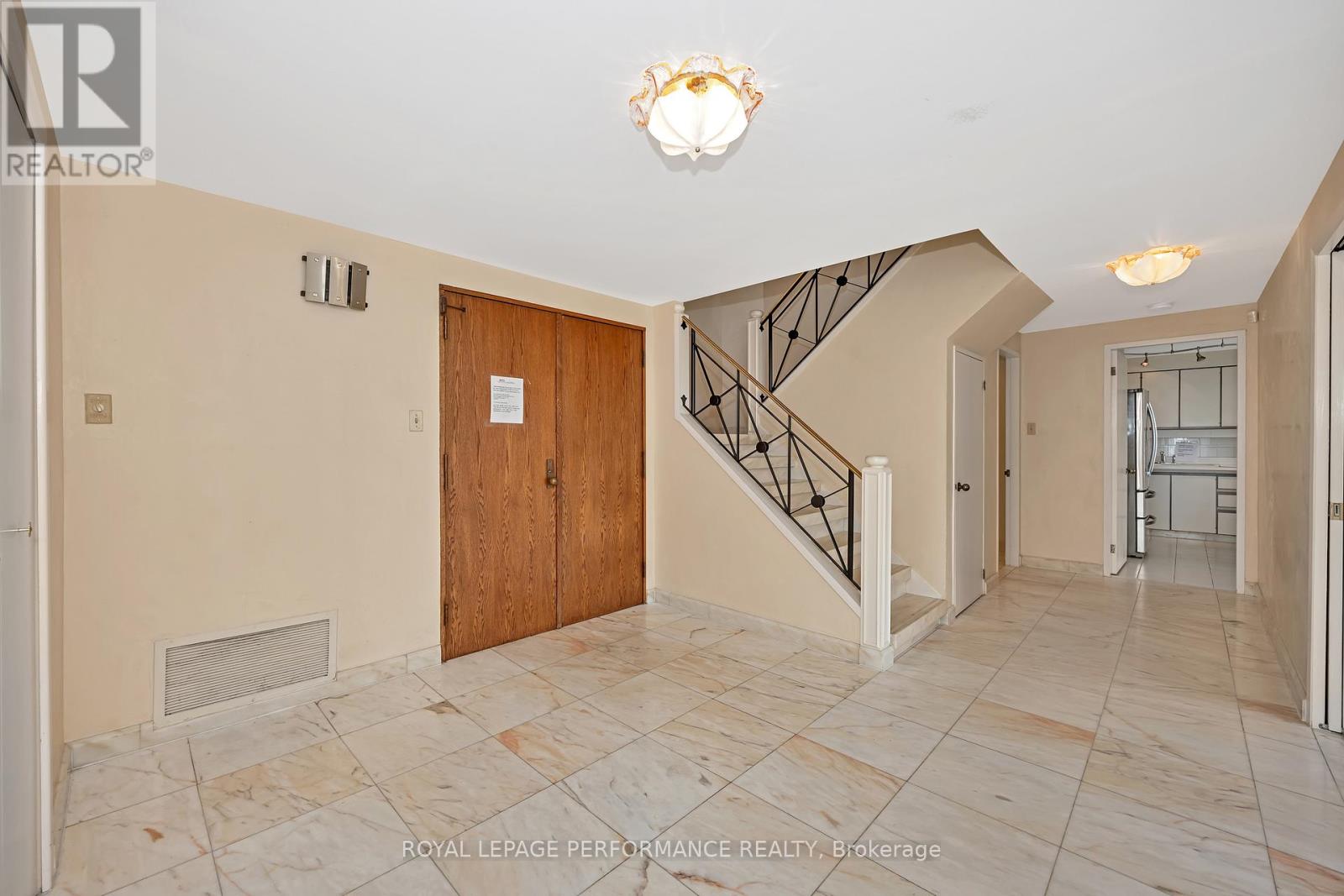 Photo 12 of 1204 40 Boteler Street, Ottawa ON