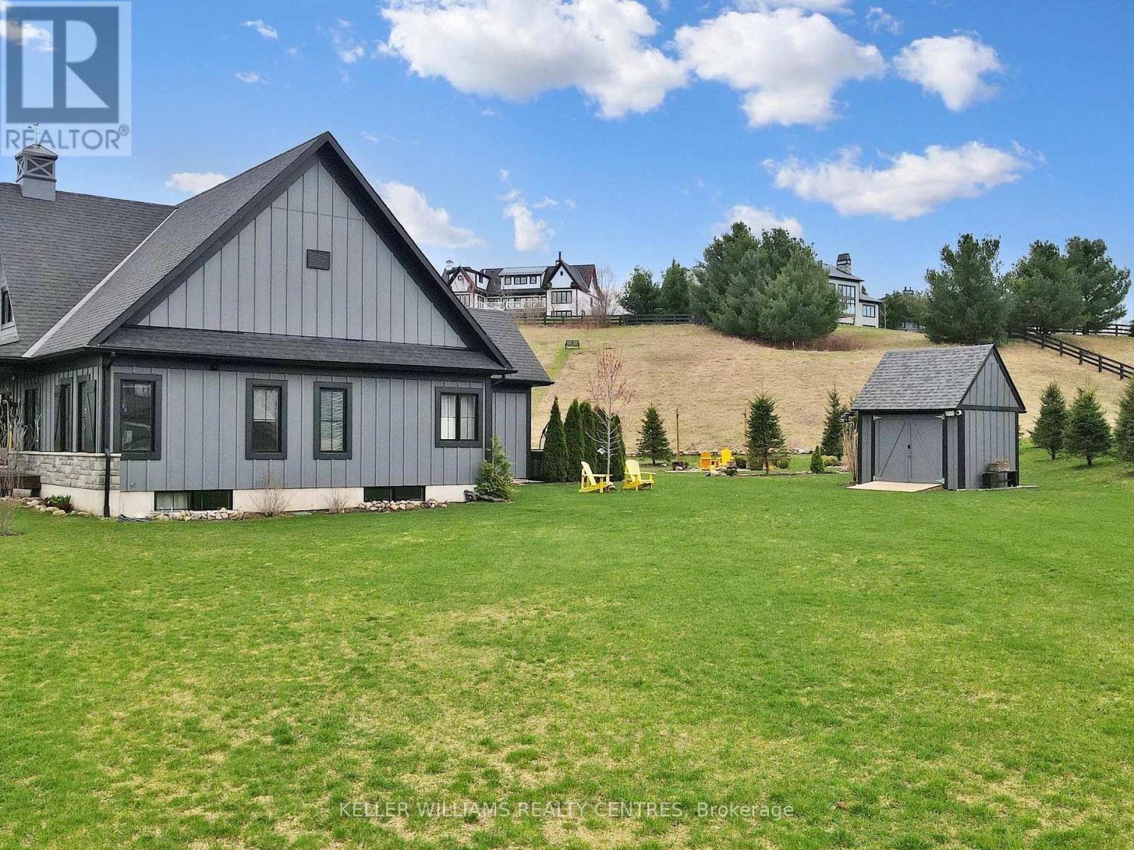 Photo 29 of 2 Thoroughbred Drive, Oromedonte ON