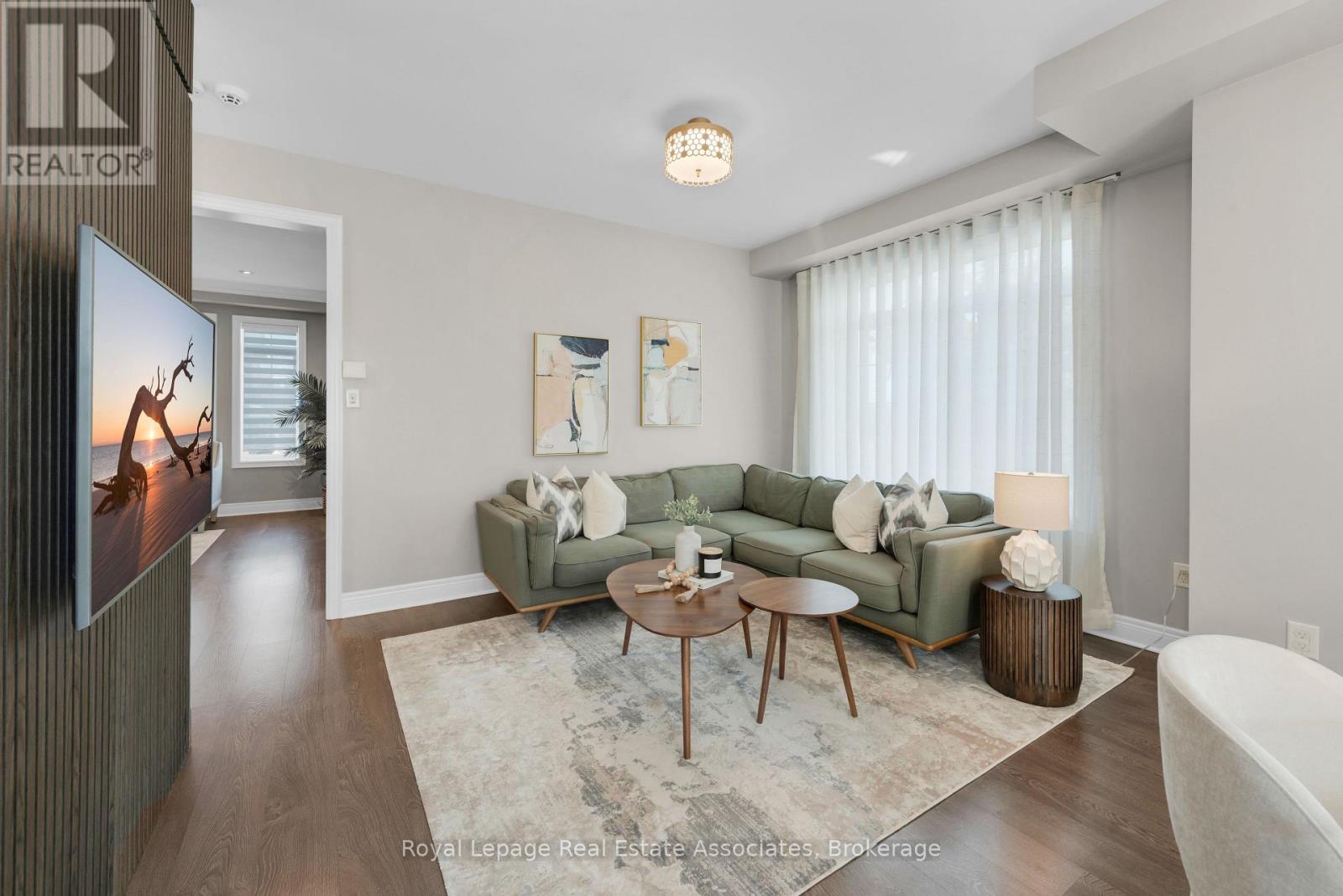Photo 14 of 3040 Eberly Woods Drive, Oakville ON