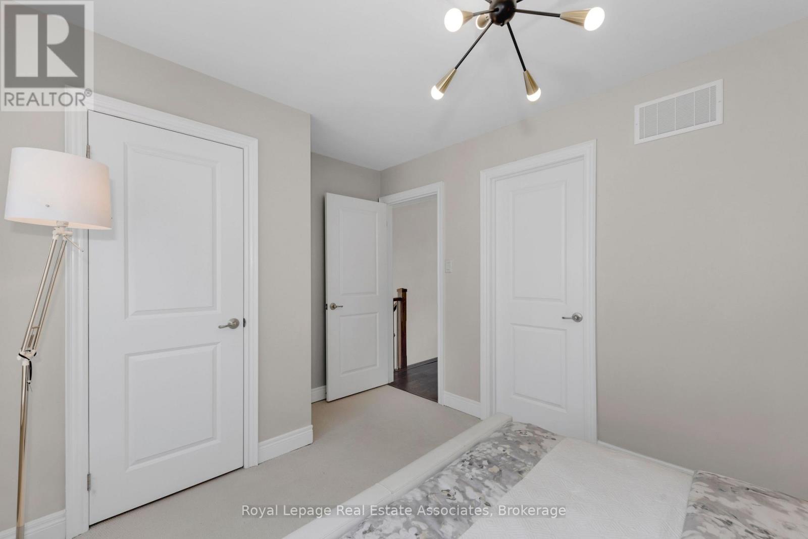 Photo 27 of 3040 Eberly Woods Drive, Oakville ON