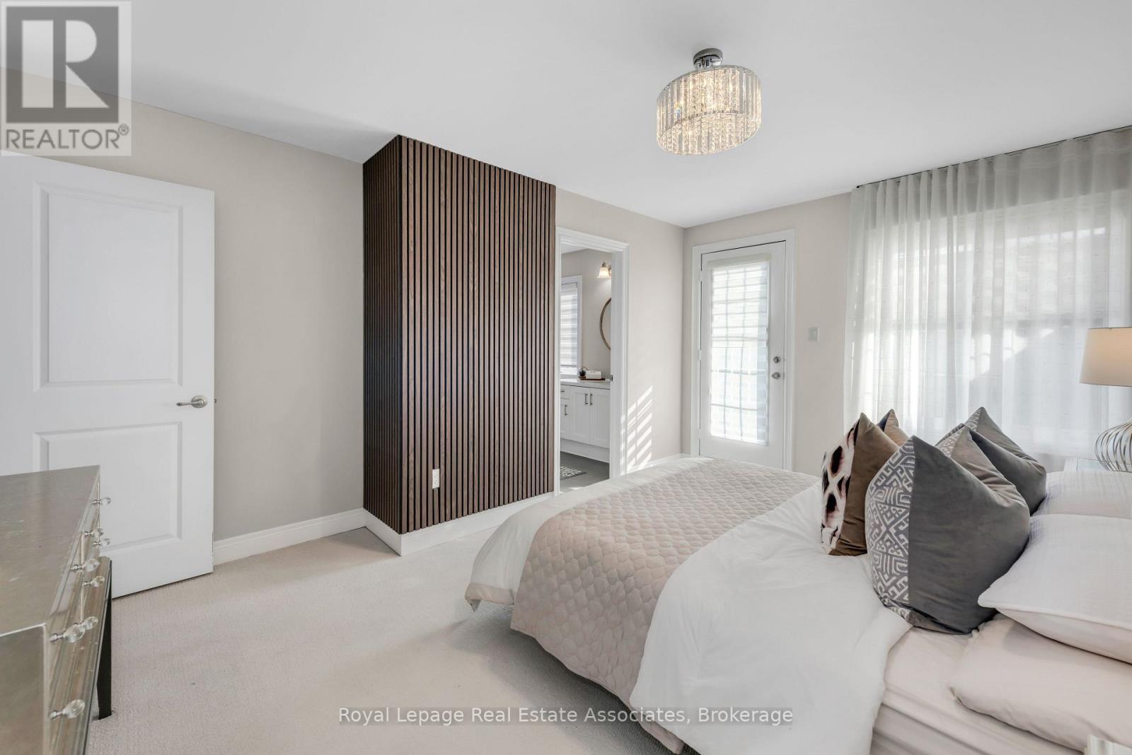 Photo 33 of 3040 Eberly Woods Drive, Oakville ON