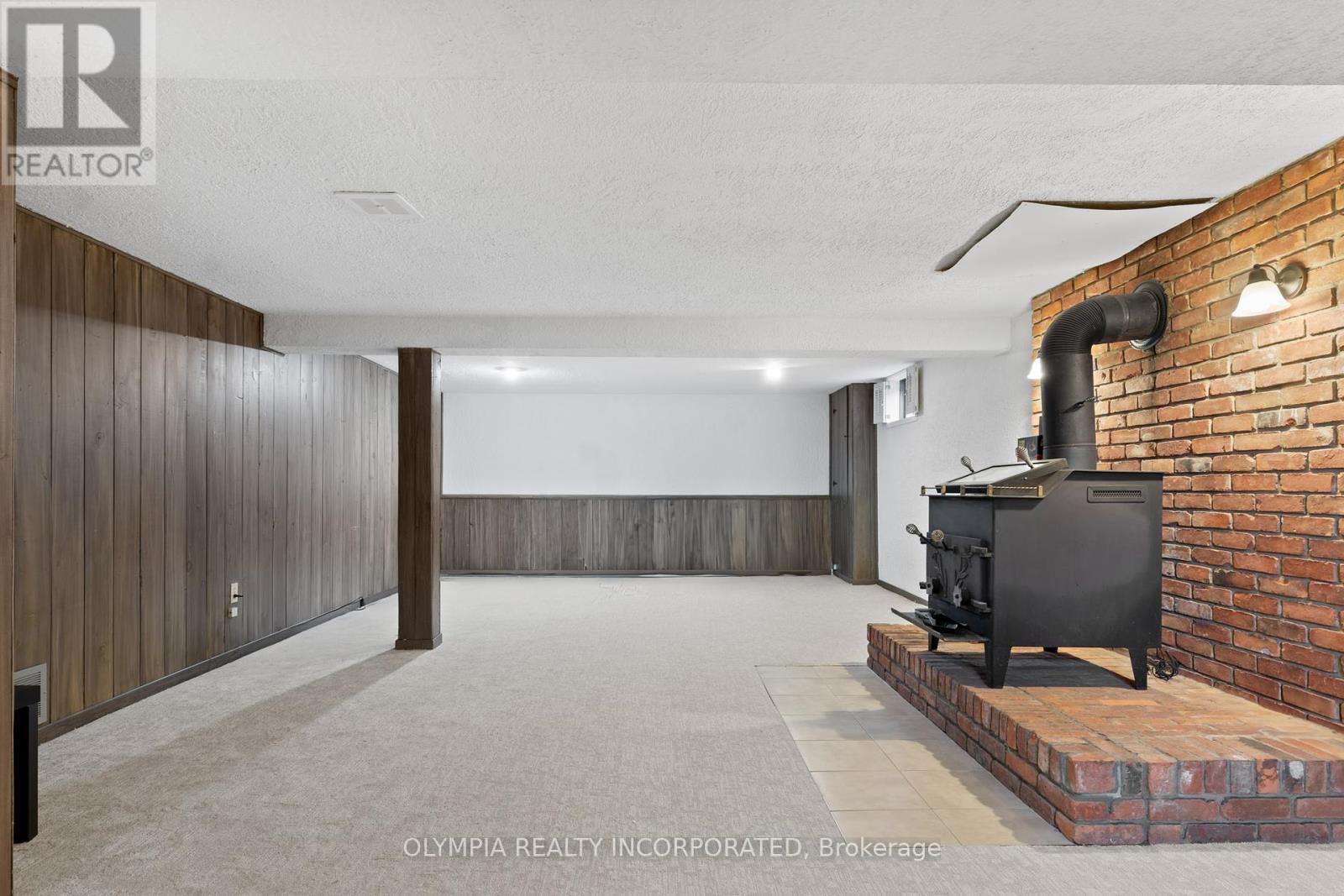 Photo 15 of 4284 Briarwood Avenue, Niagara Falls ON