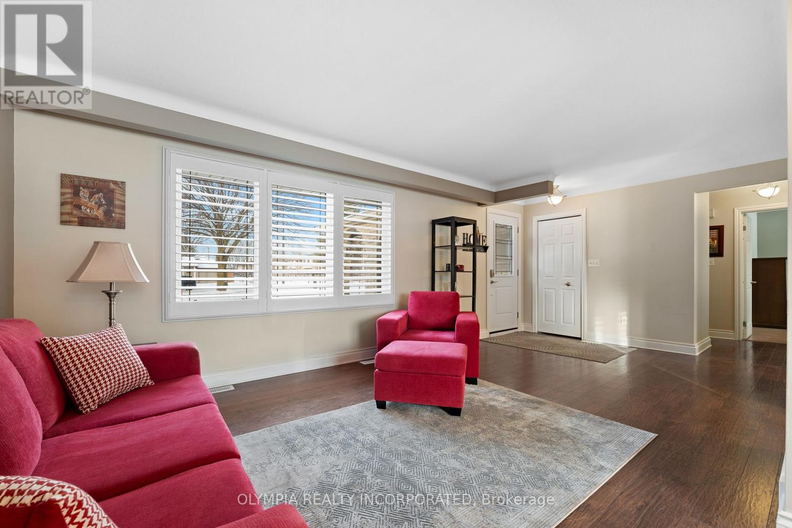 Photo 5 of 4284 Briarwood Avenue, Niagara Falls ON