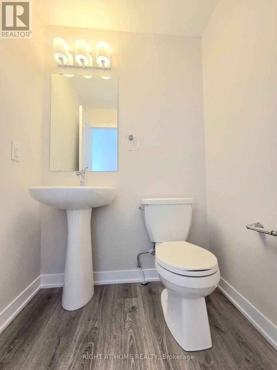 Photo 13 of 862 Andesite Terrace, Ottawa ON