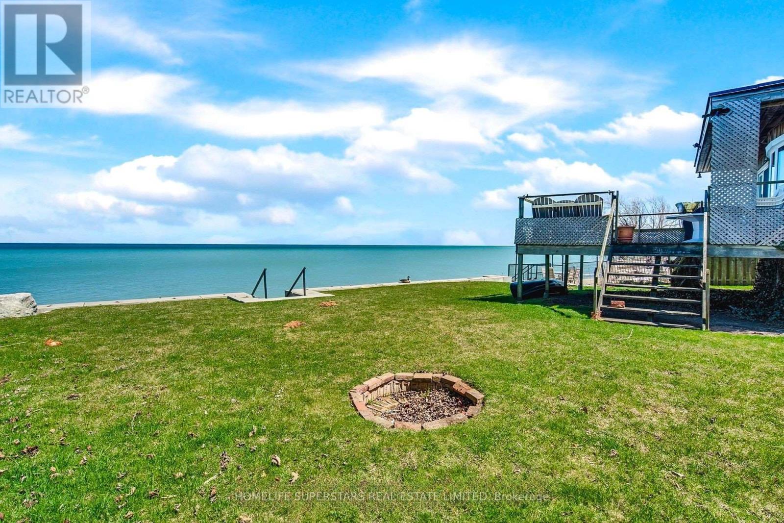 Photo 17 of 56 Seabreeze Crescent, Hamilton ON