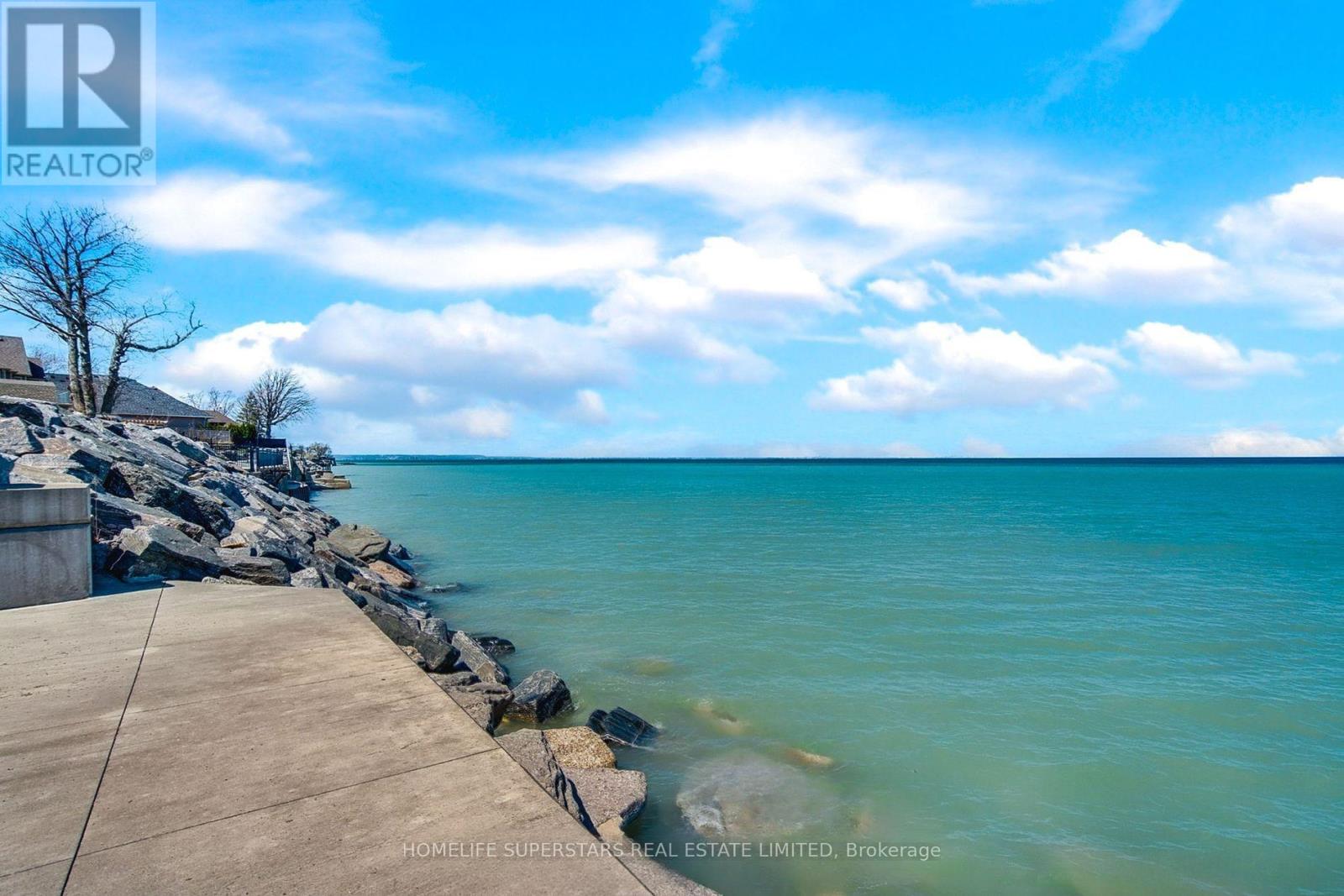 Photo 21 of 56 Seabreeze Crescent, Hamilton ON