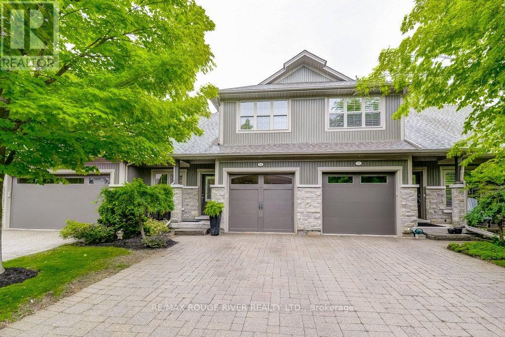 Photo 1 of 34 1398 Pelham Street, Pelham ON