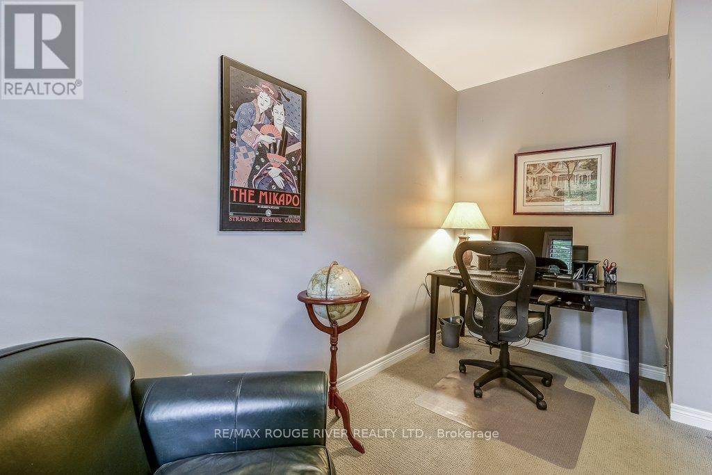 Photo 4 of 34 1398 Pelham Street, Pelham ON