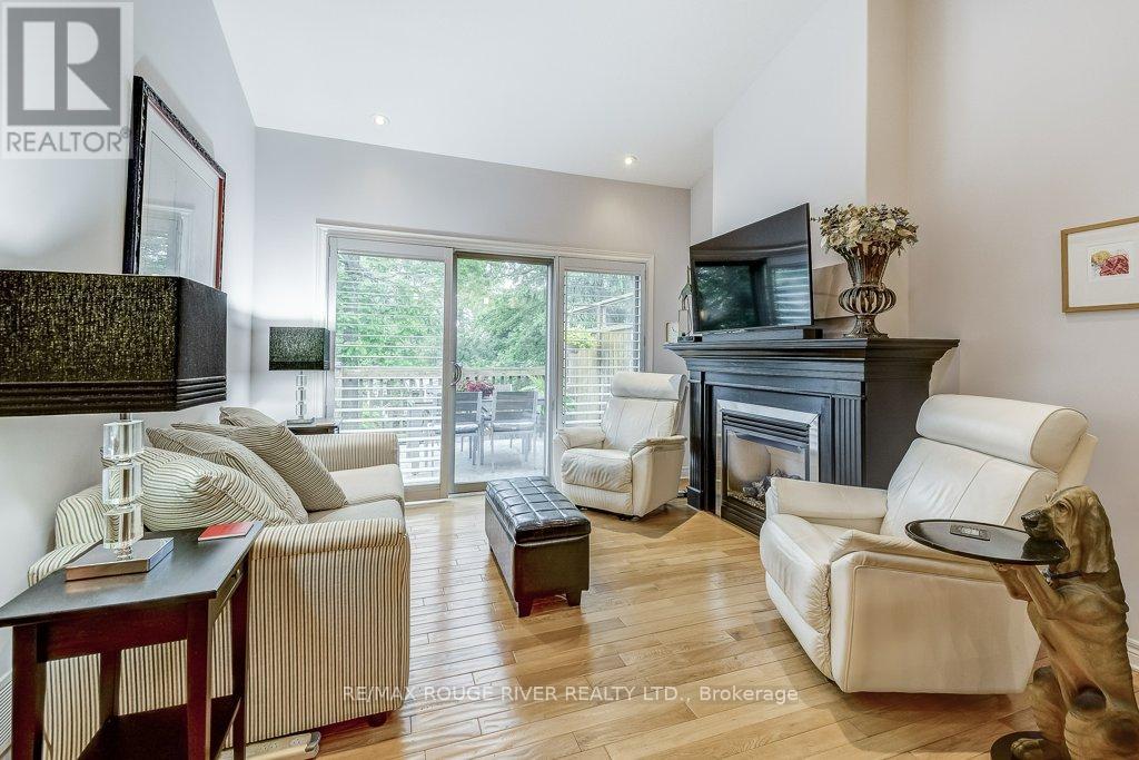 Photo 9 of 34 1398 Pelham Street, Pelham ON