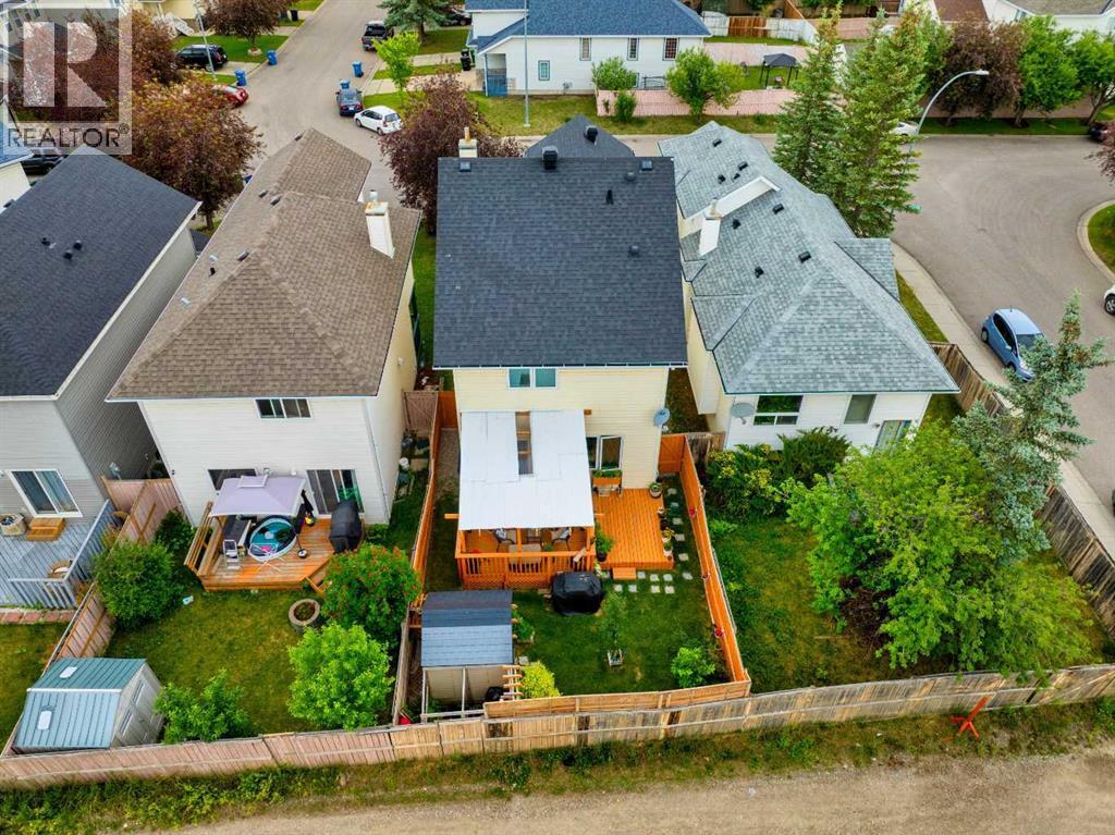 Single Family House for Sale in  Coral Springs Mews NE Coral Springs Calgary 