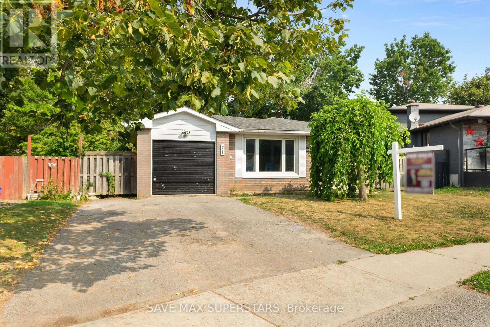 Photo 1 of 71 College Crescent, Barrie ON