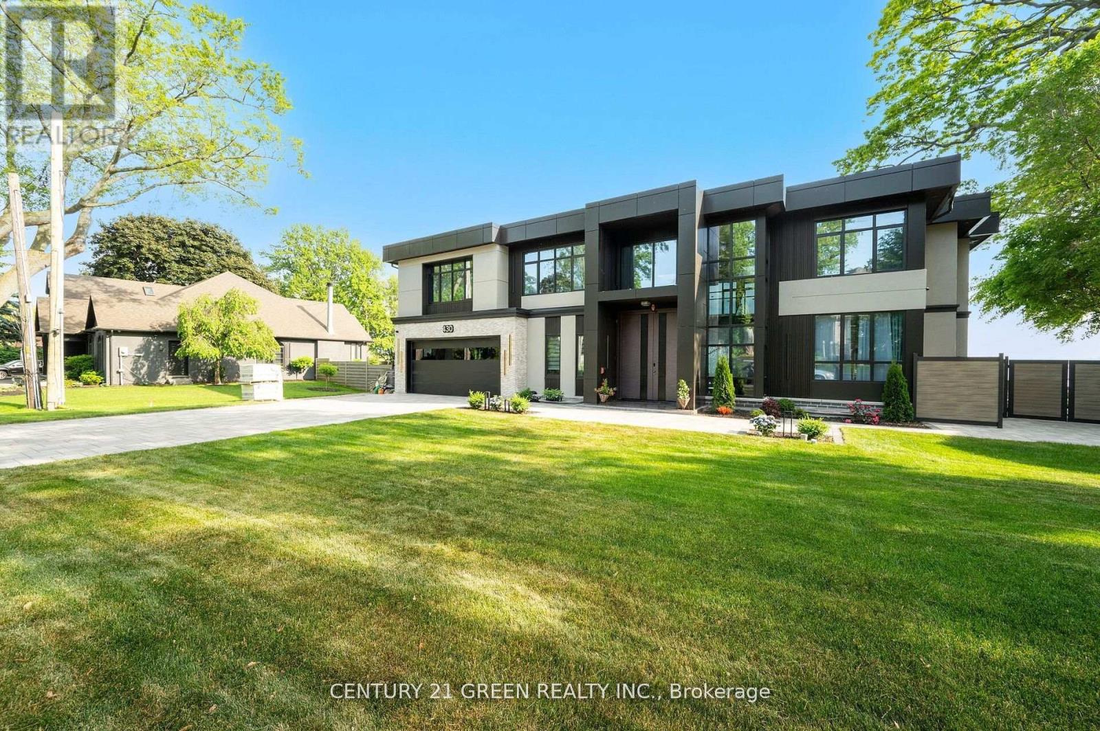 Photo 3 of 430 Indian Road, Burlington ON
