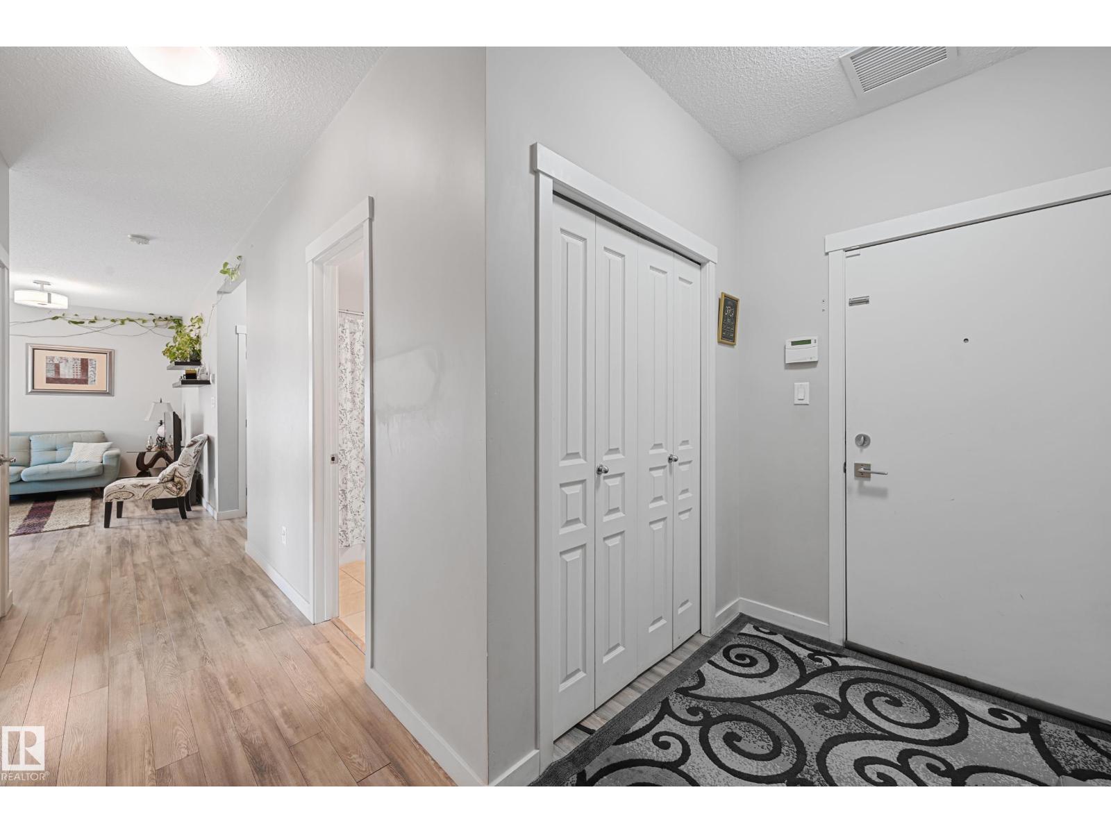 Photo 3 of 102 812 Welsh Dr Sw, Edmonton AB
