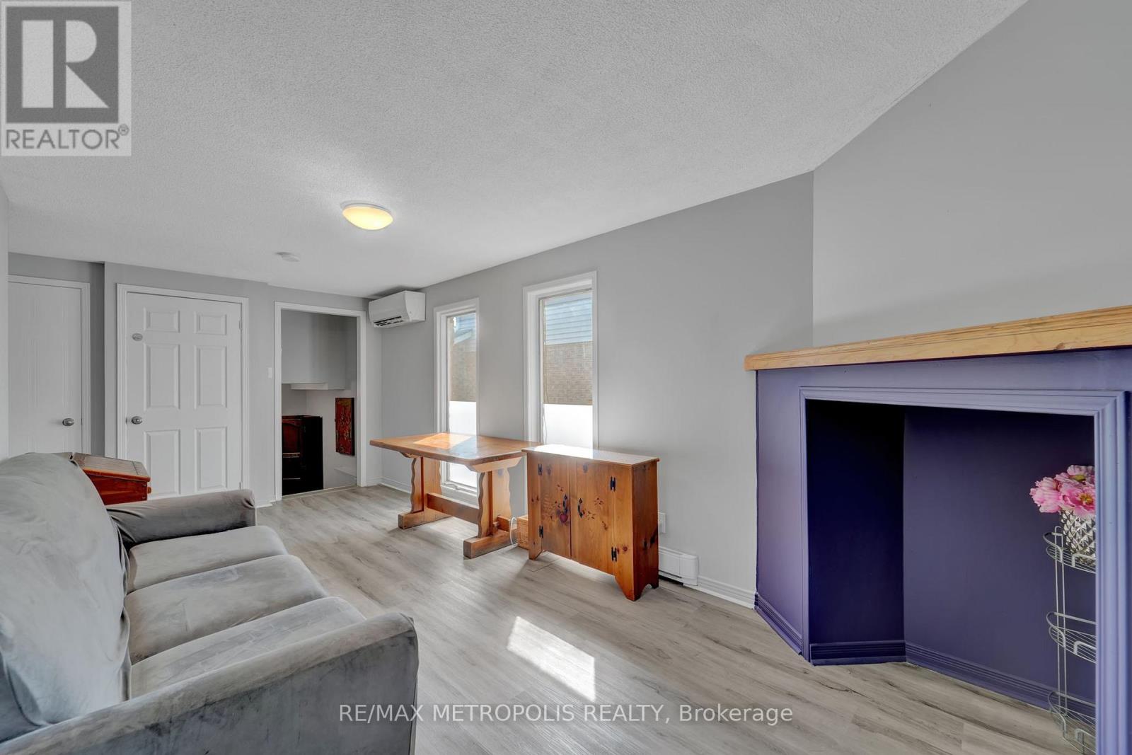 Photo 17 of Main 31 Empire Crescent, Clarington ON