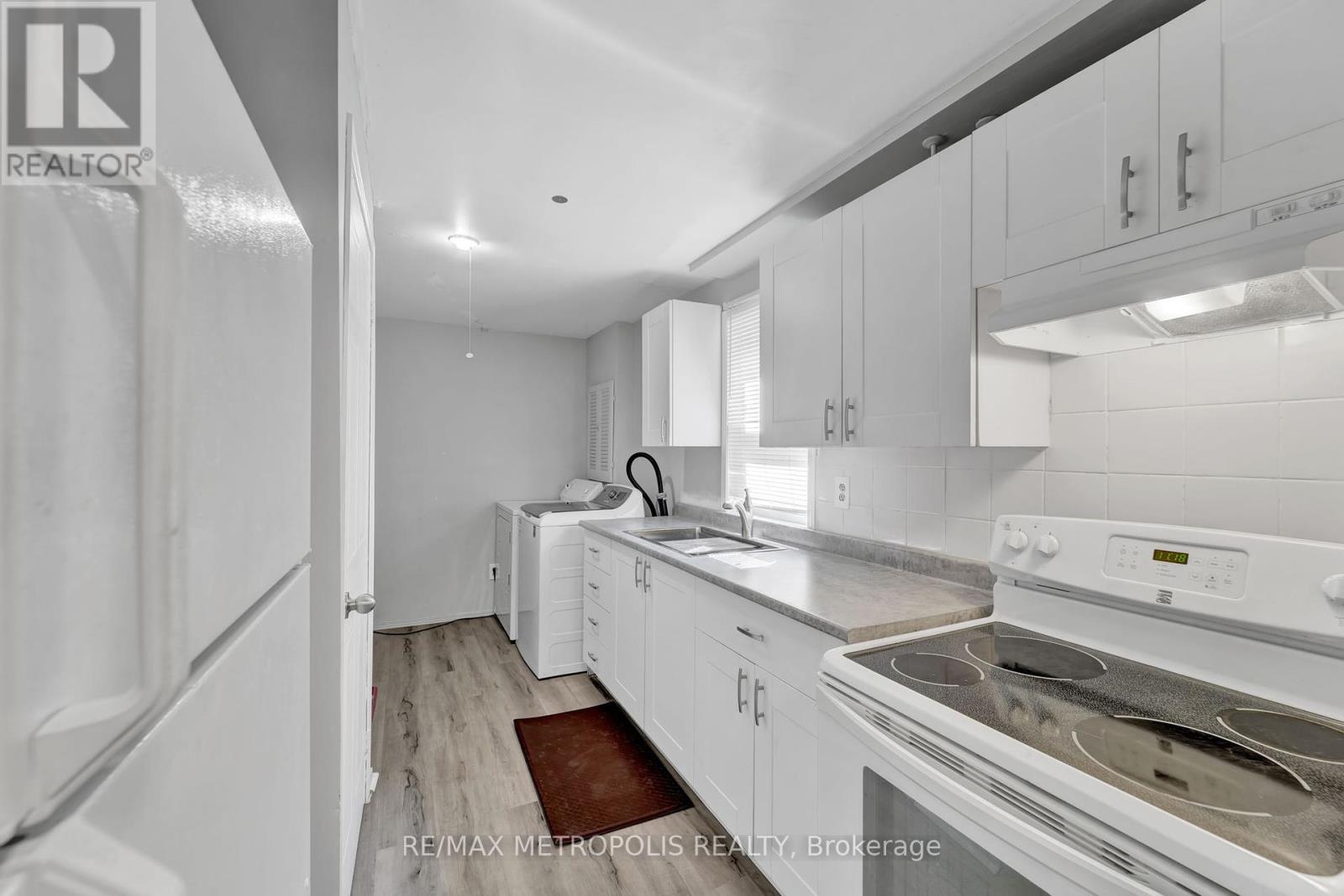 Photo 6 of Main 31 Empire Crescent, Clarington ON