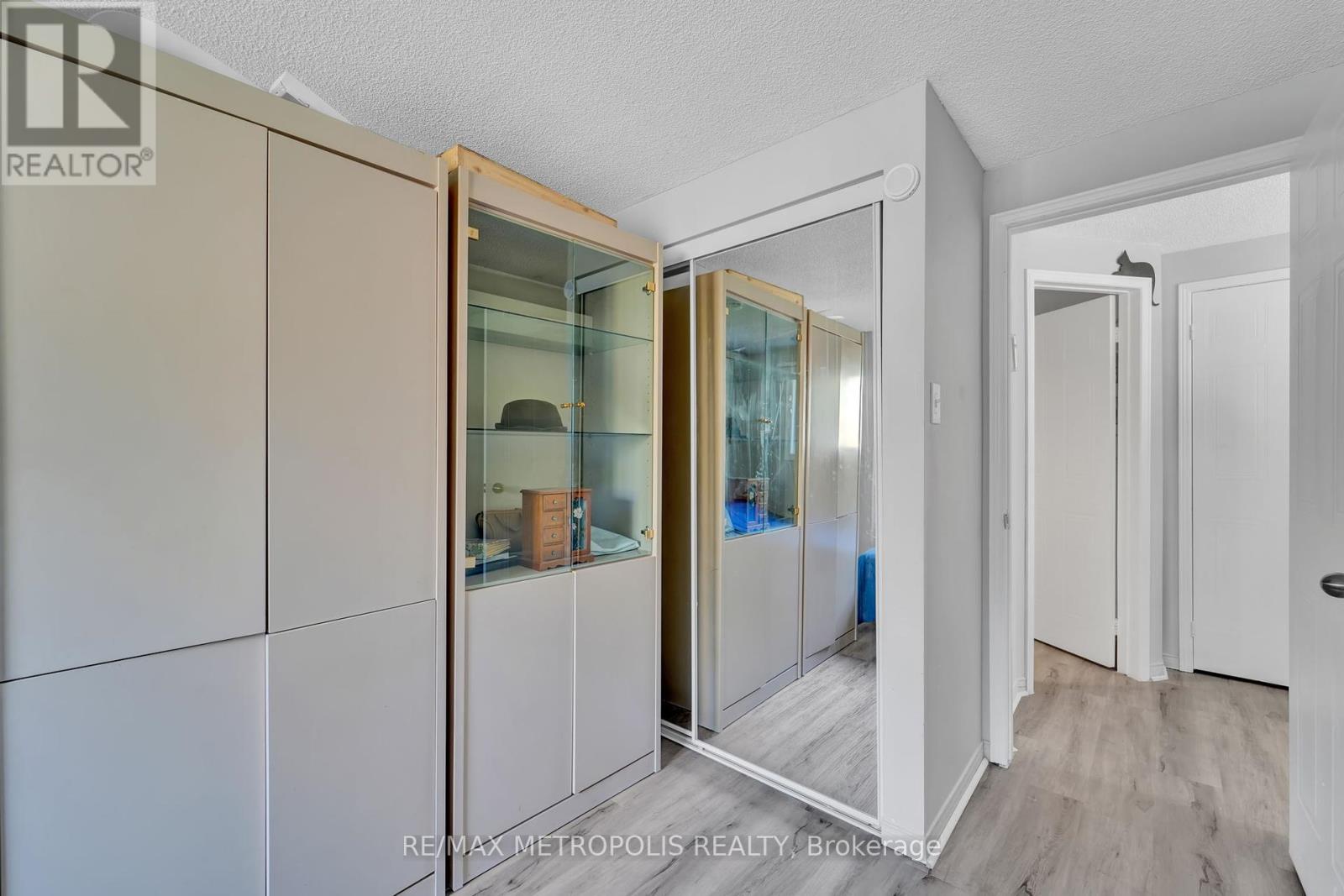 Photo 21 of Main 31 Empire Crescent, Clarington ON