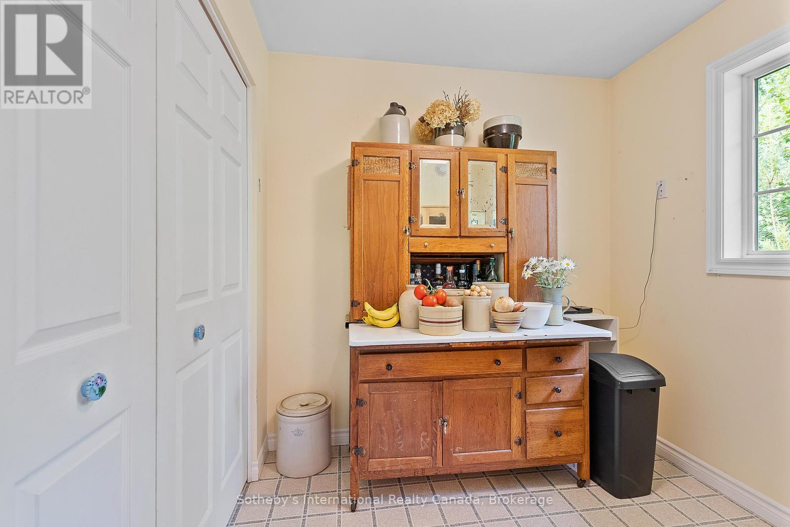 Photo 14 of 176 Ripple Palette Lake Road, Huntsville ON