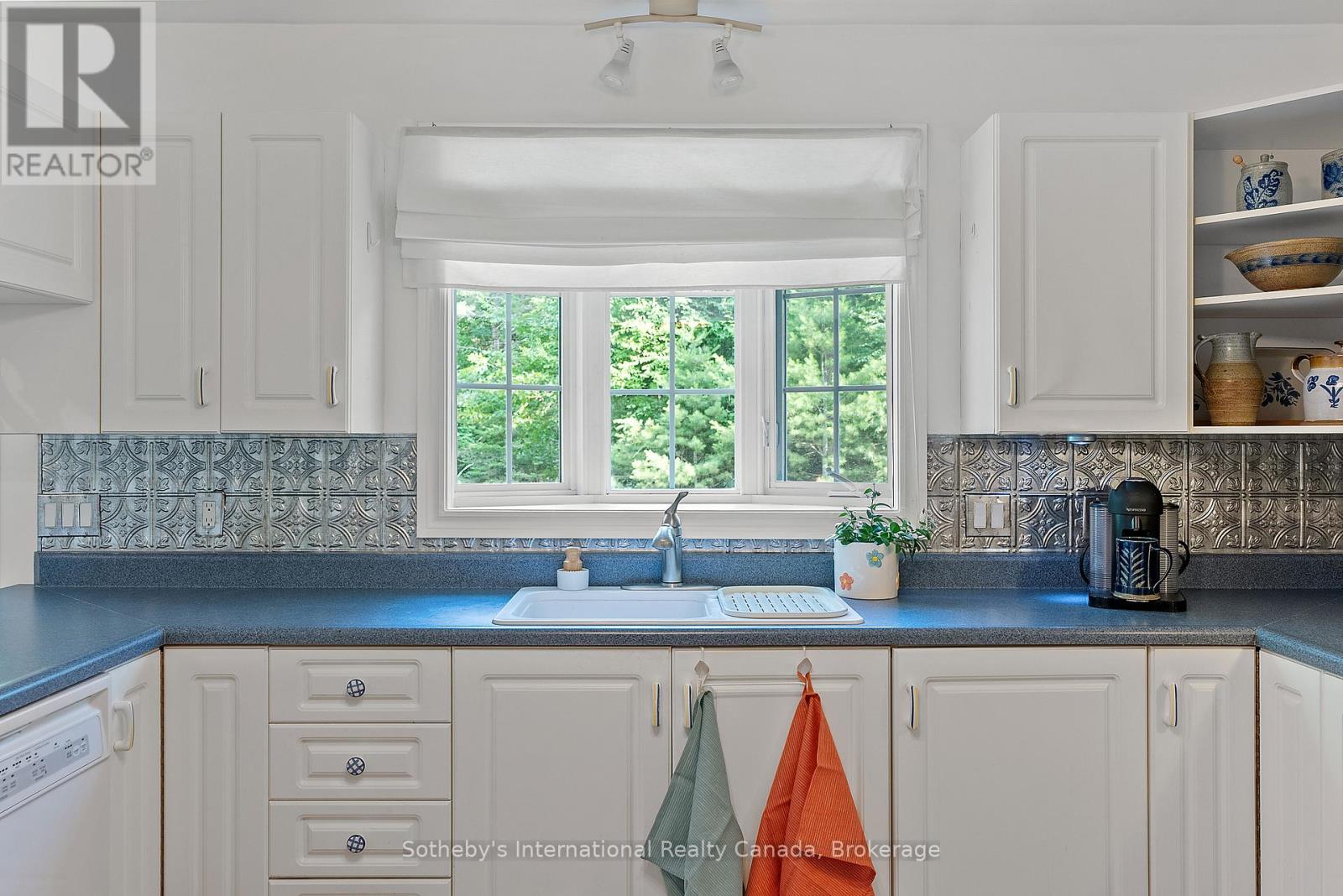 Photo 36 of 176 Ripple Palette Lake Road, Huntsville ON