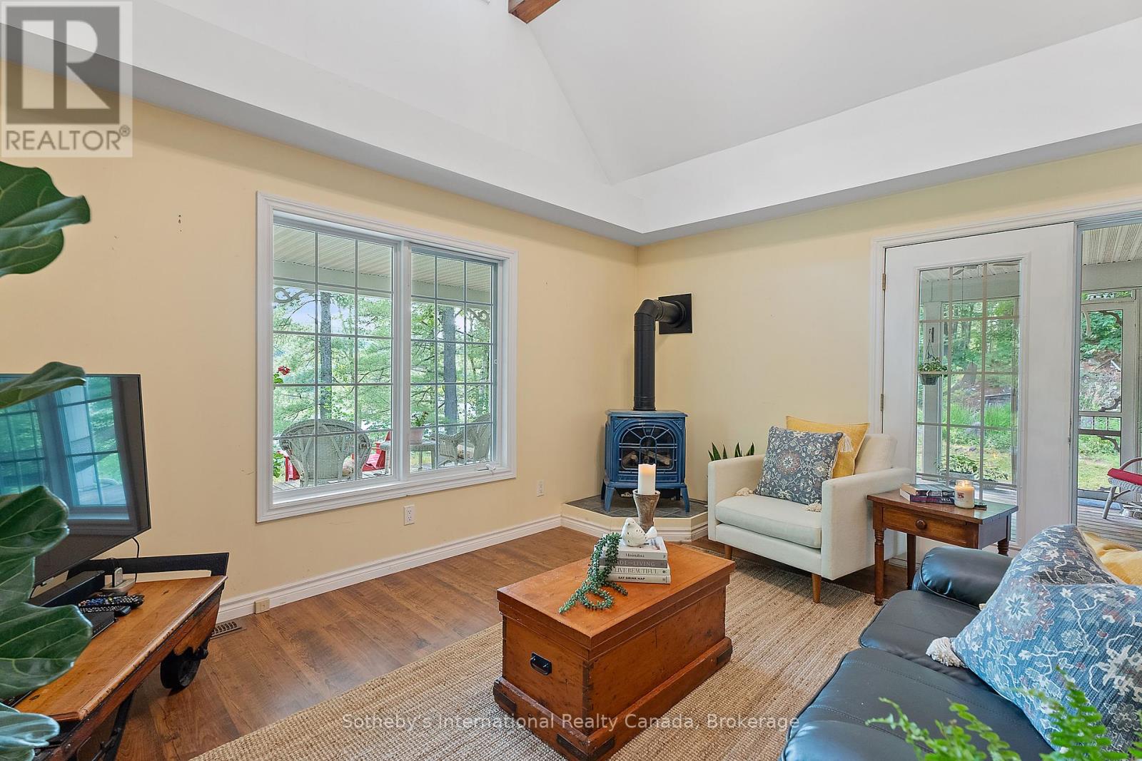 Photo 28 of 176 Ripple Palette Lake Road, Huntsville ON