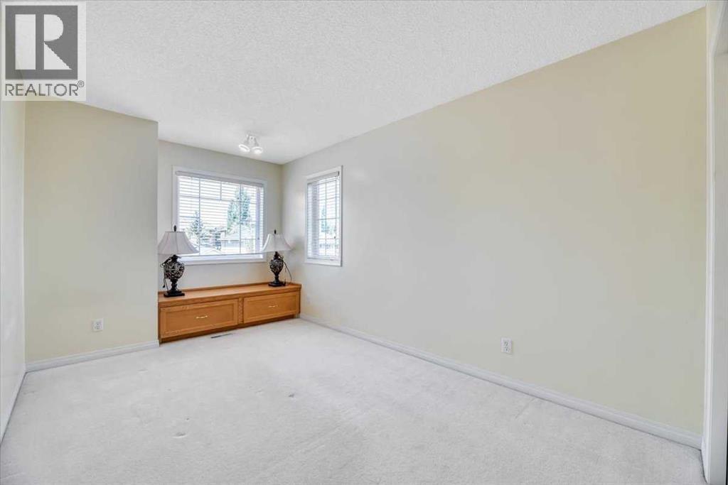 Single Family House for Sale in  Evergreen Drive SW Evergreen Calgary 