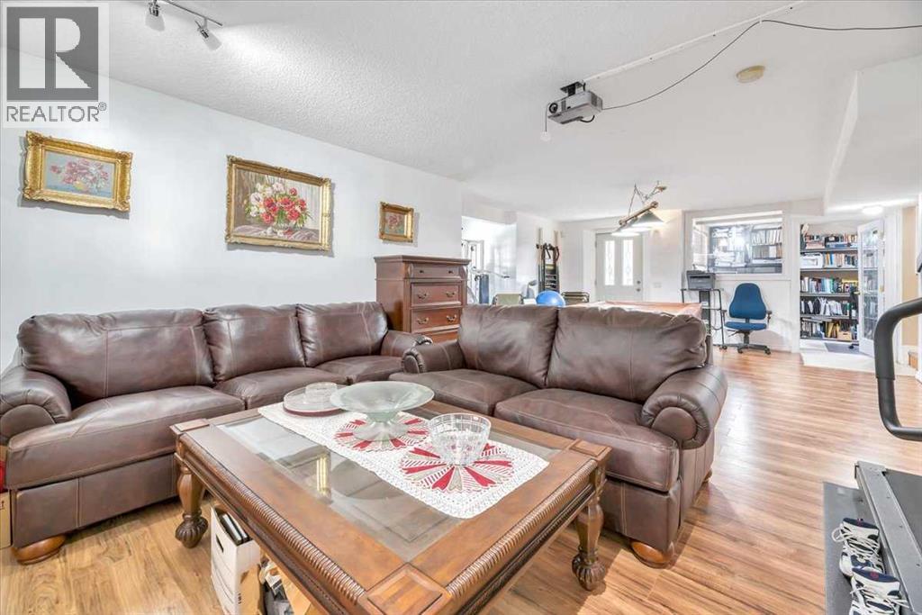 Single Family House for Sale in  Evergreen Drive SW Evergreen Calgary 