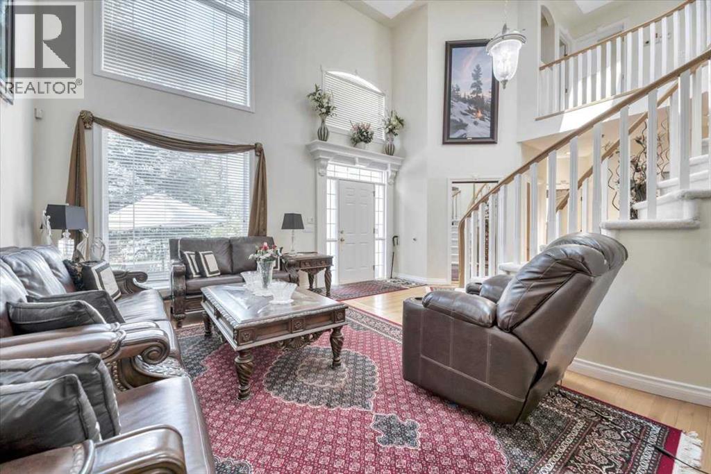 Single Family House for Sale in  Evergreen Drive SW Evergreen Calgary 