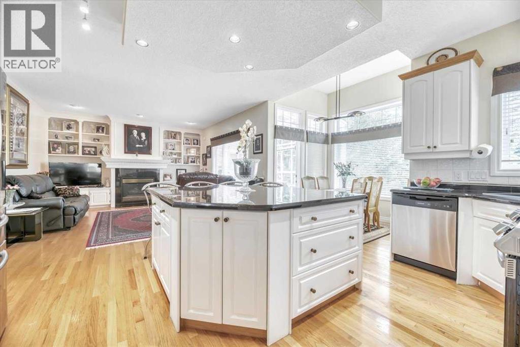 Single Family House for Sale in  Evergreen Drive SW Evergreen Calgary 