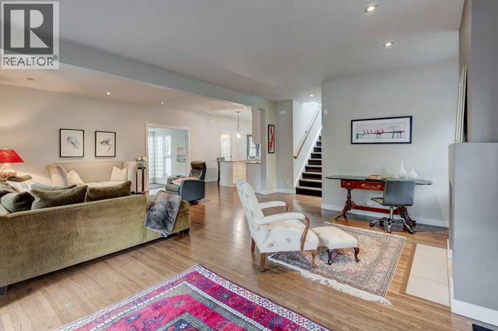 Single Family House for Sale in   Street SW Elbow Park Calgary 