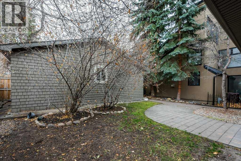 Single Family House for Sale in   Street SW Elbow Park Calgary 