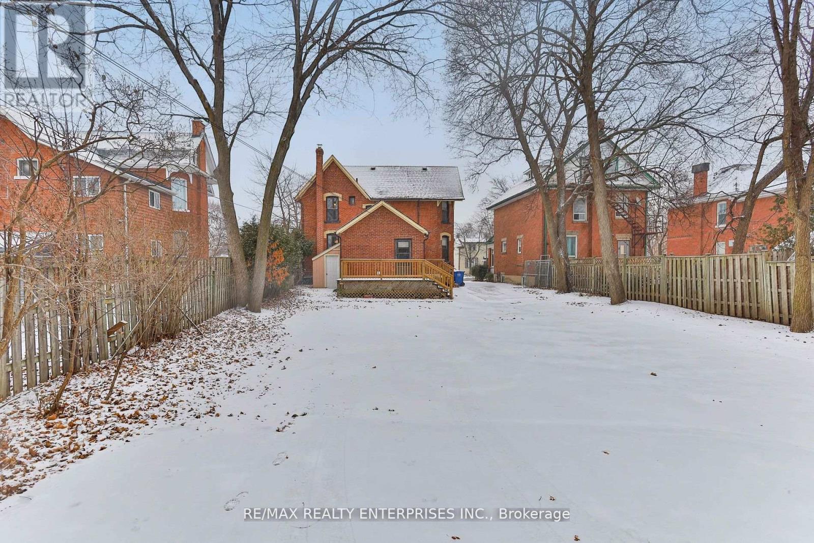Photo 23 of 245 Main Street N, Brampton ON