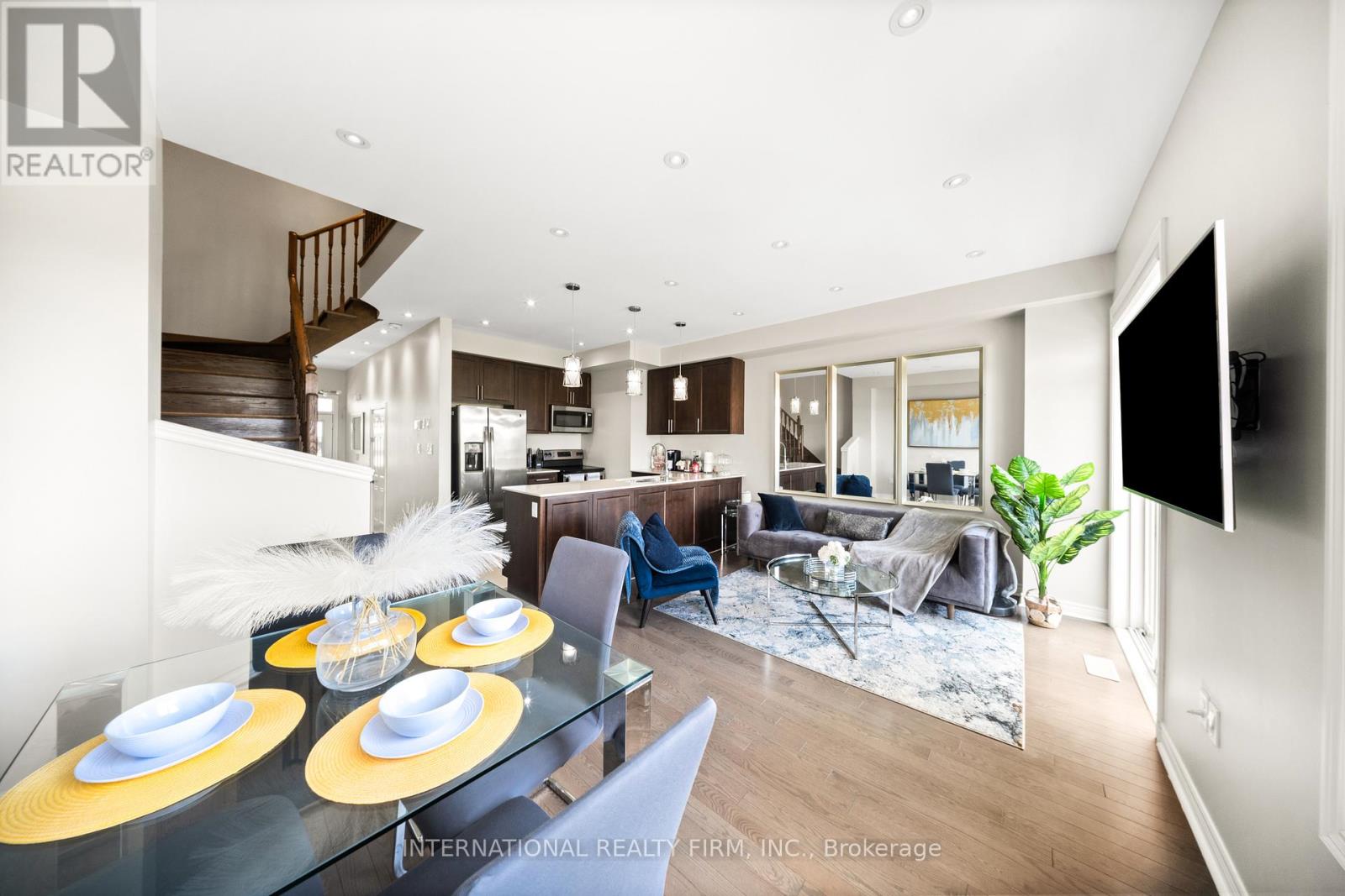 Photo 1 of 8 Hogan Manor Drive, Brampton ON