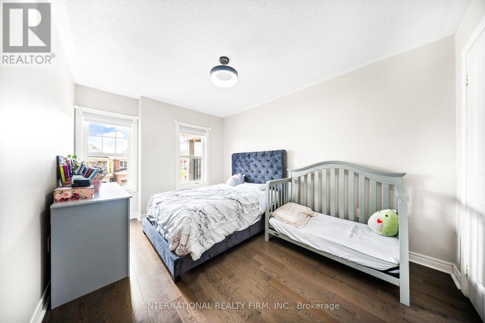 Photo 19 of 8 Hogan Manor Drive, Brampton ON