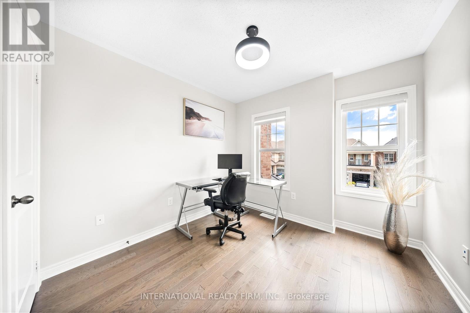 Photo 21 of 8 Hogan Manor Drive, Brampton ON