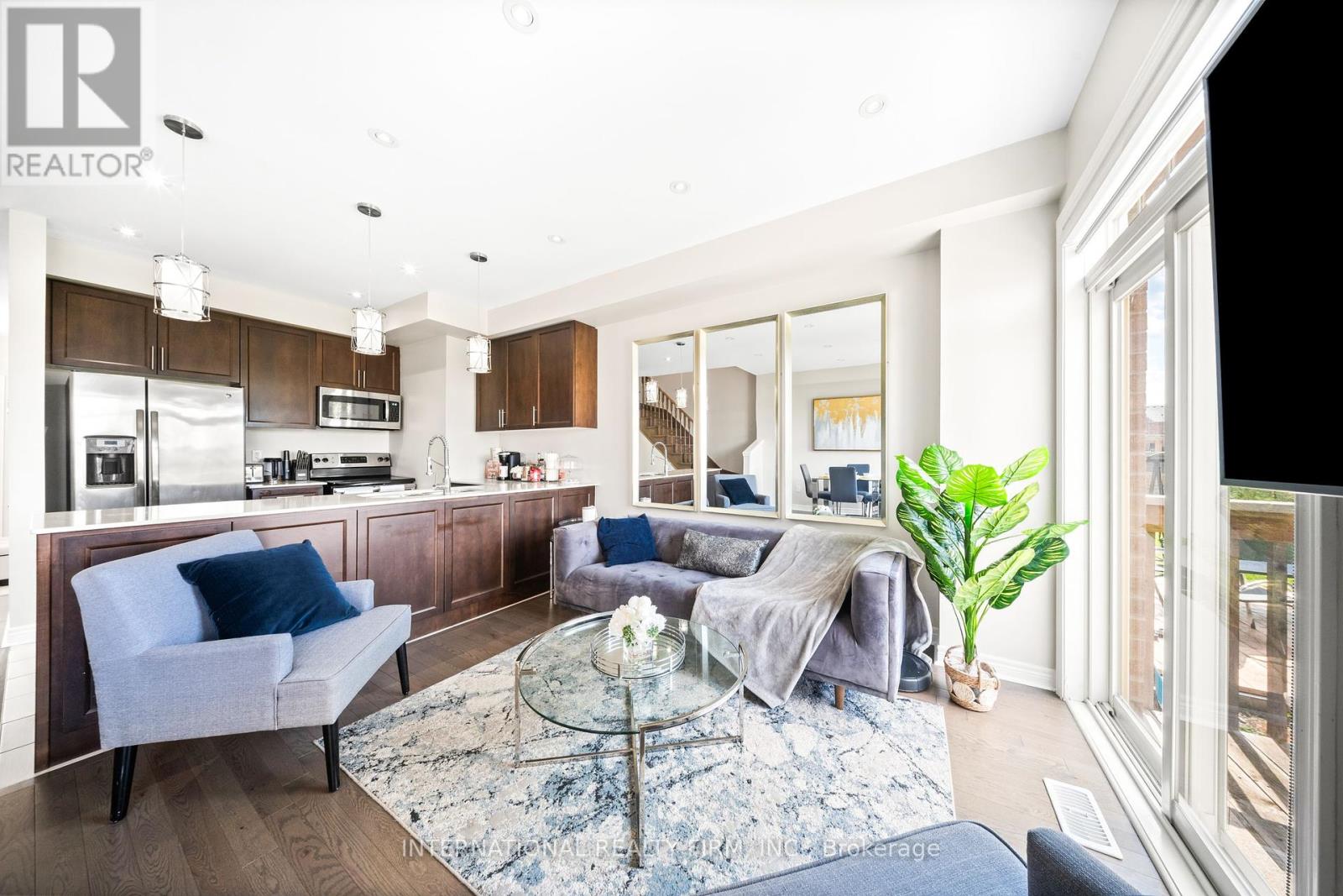 Photo 8 of 8 Hogan Manor Drive, Brampton ON