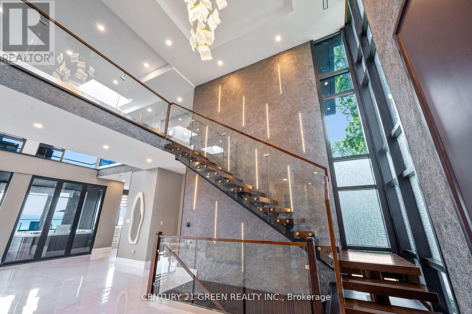 Photo 17 of 430 Indian Road, Burlington ON