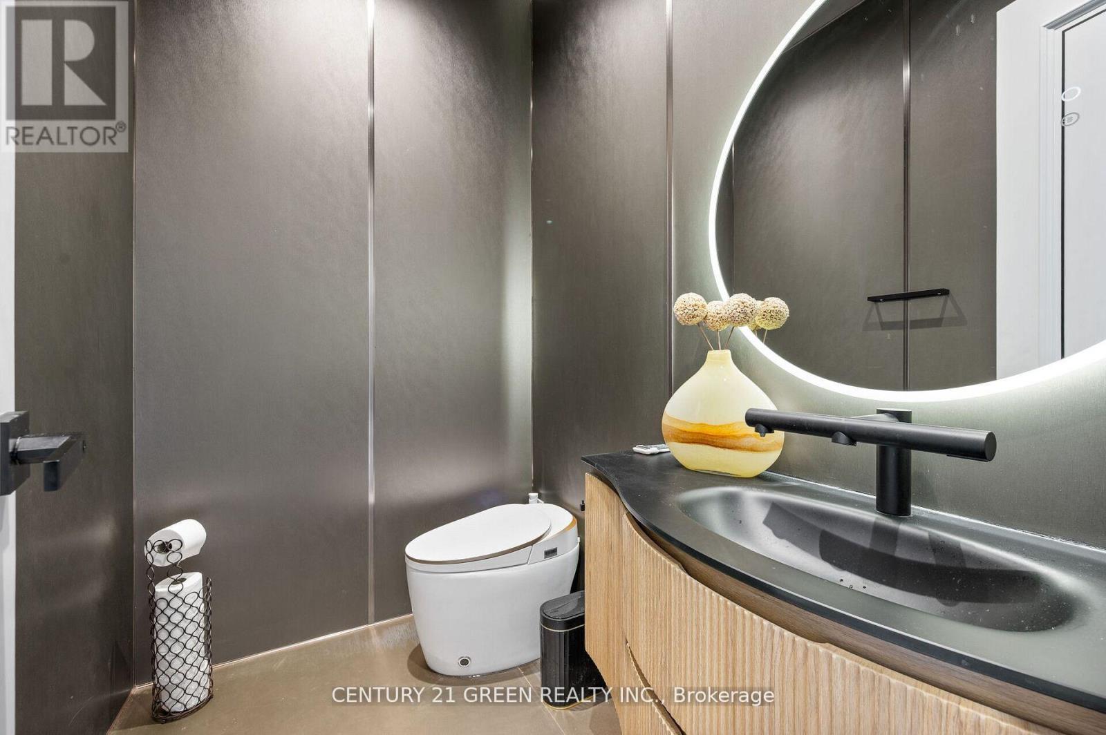 Photo 16 of 430 Indian Road, Burlington ON