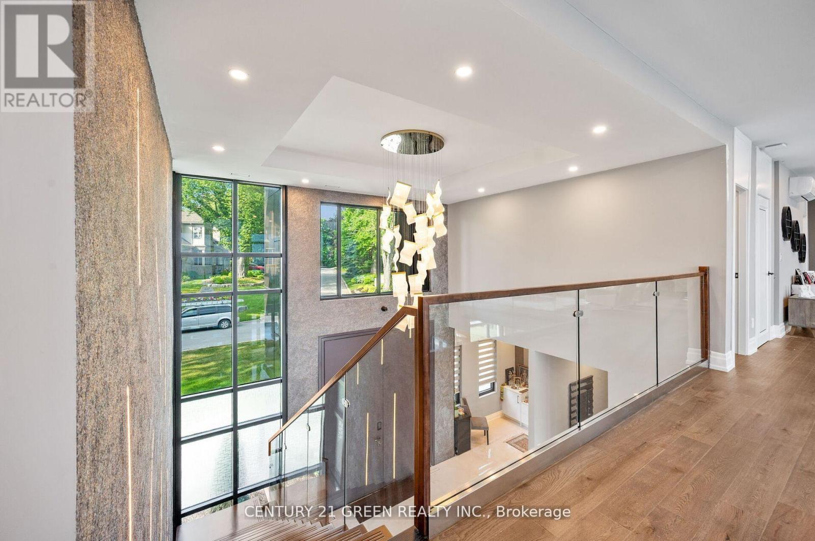 Photo 20 of 430 Indian Road, Burlington ON