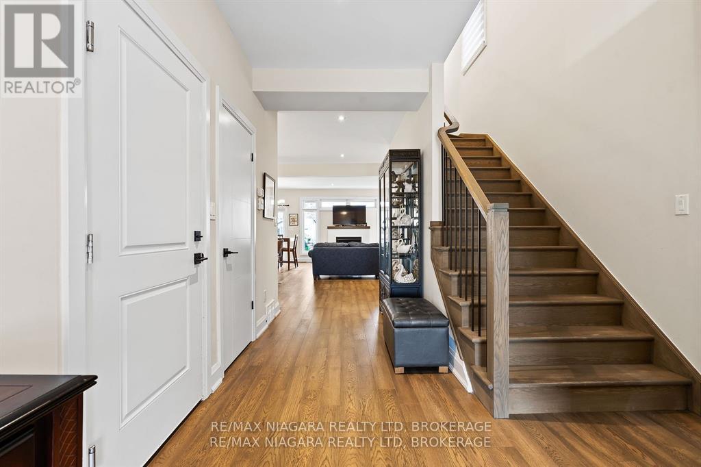 Photo 14 of 77 B Broadway, St Catharines ON