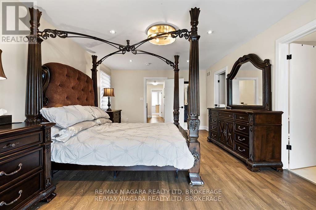 Photo 17 of 77 B Broadway, St Catharines ON
