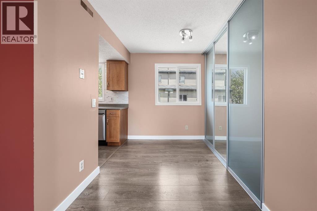 Single Family House for Sale in    Street NW St Andrews Heights Calgary 