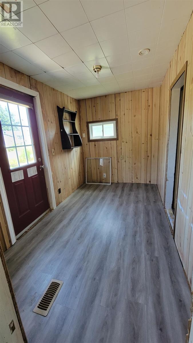 Photo 6 of 34 Adeline Ave, Sault Ste Marie ON