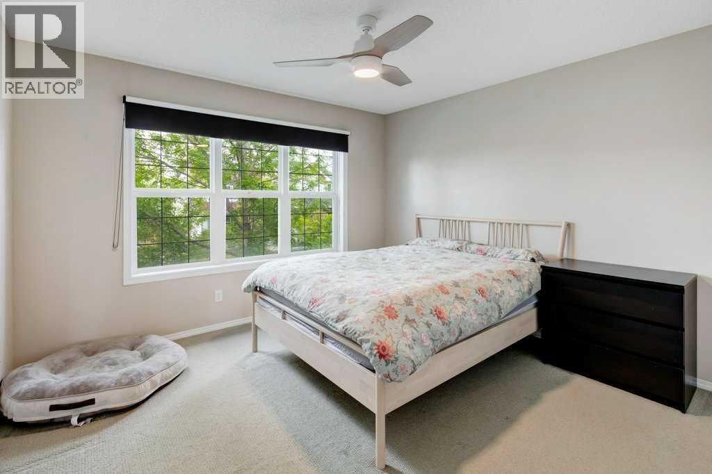 Single Family House for Sale in  Everglen Manor SW Evergreen Calgary 