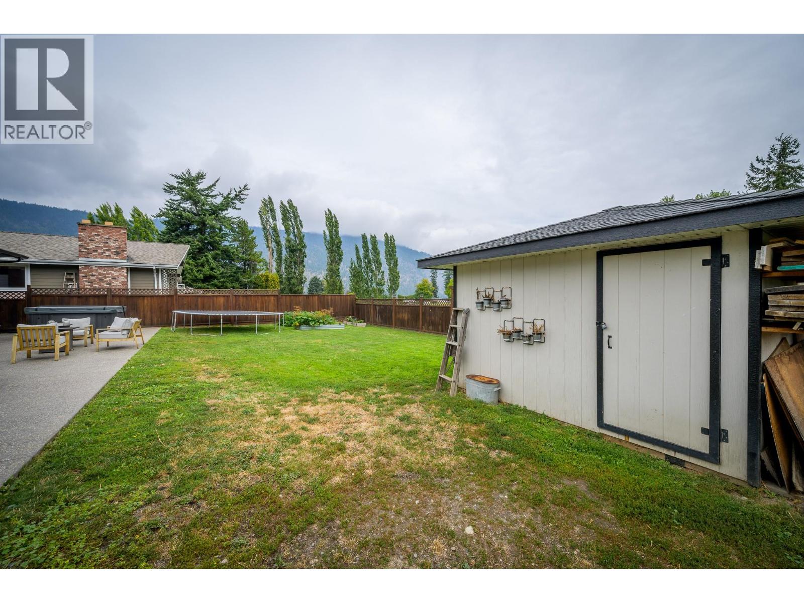 Photo 2 of 327 Aspen Drive, Chase BC