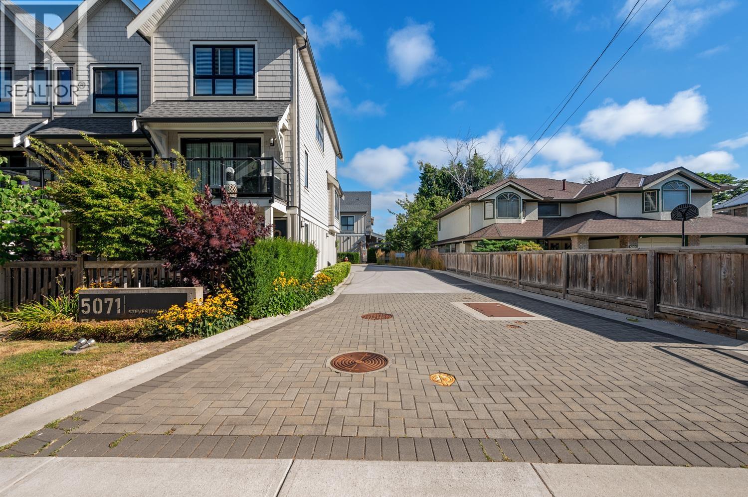 9 5071 STEVESTON HIGHWAY, Richmond