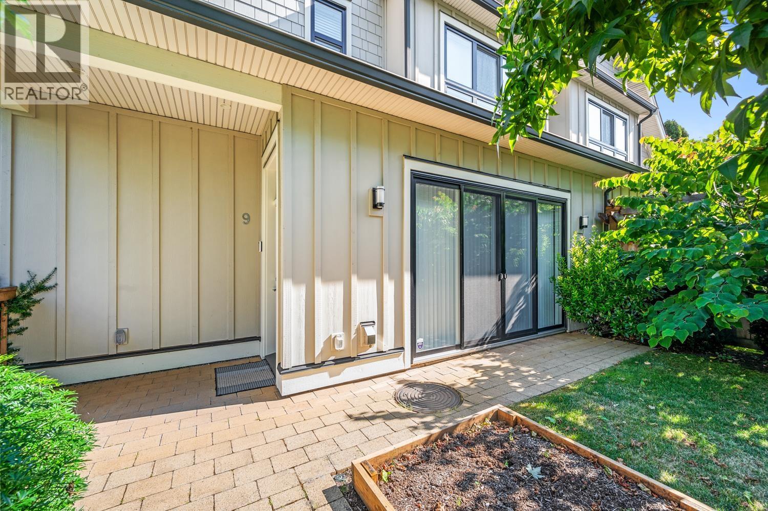 9 5071 STEVESTON HIGHWAY, Richmond