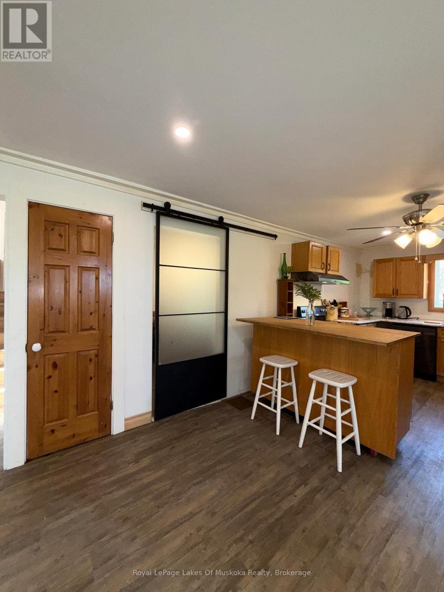Photo 10 of 48 Kitchen Road S, Huntsville ON