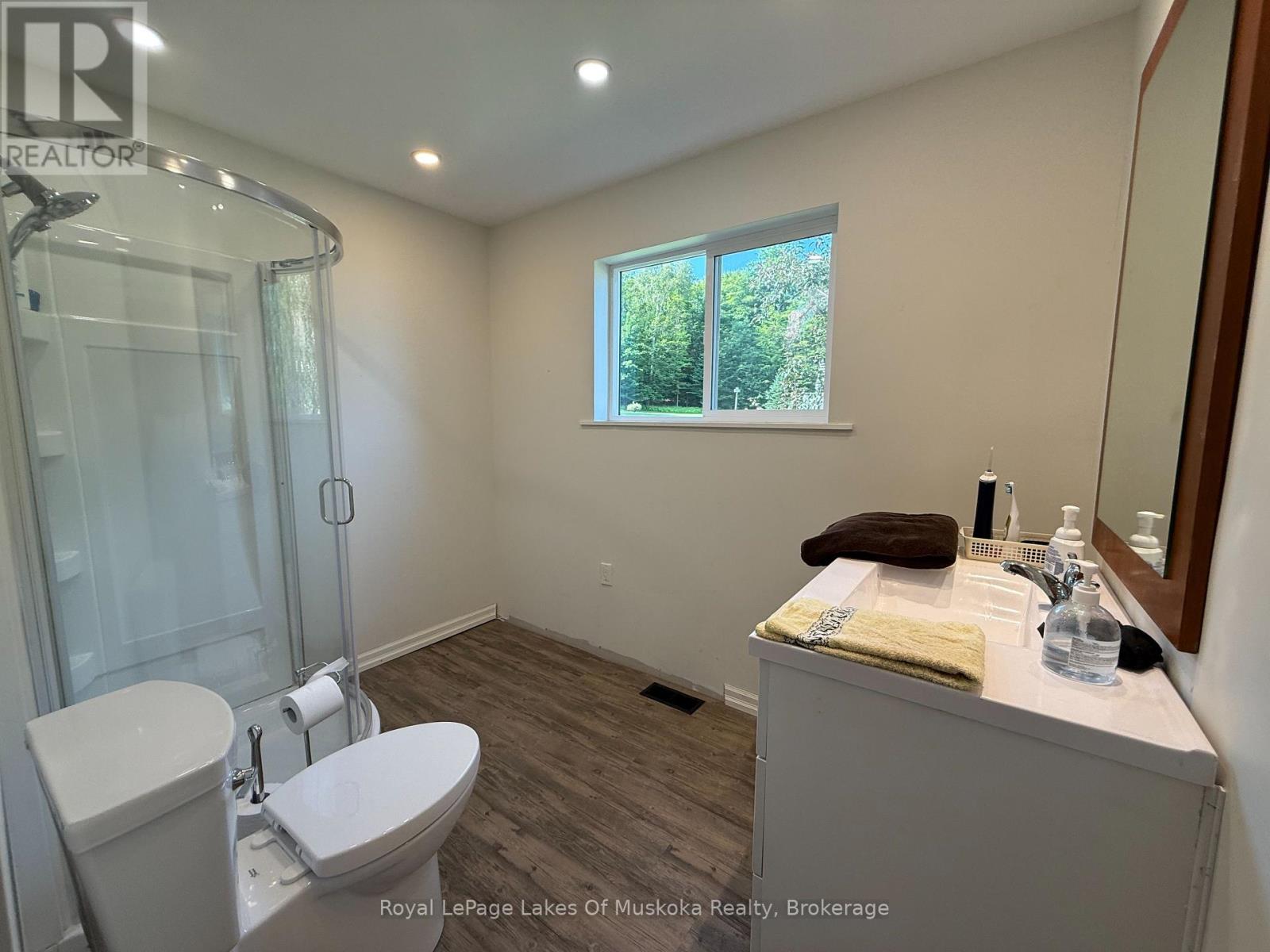 Photo 12 of 48 Kitchen Road S, Huntsville ON